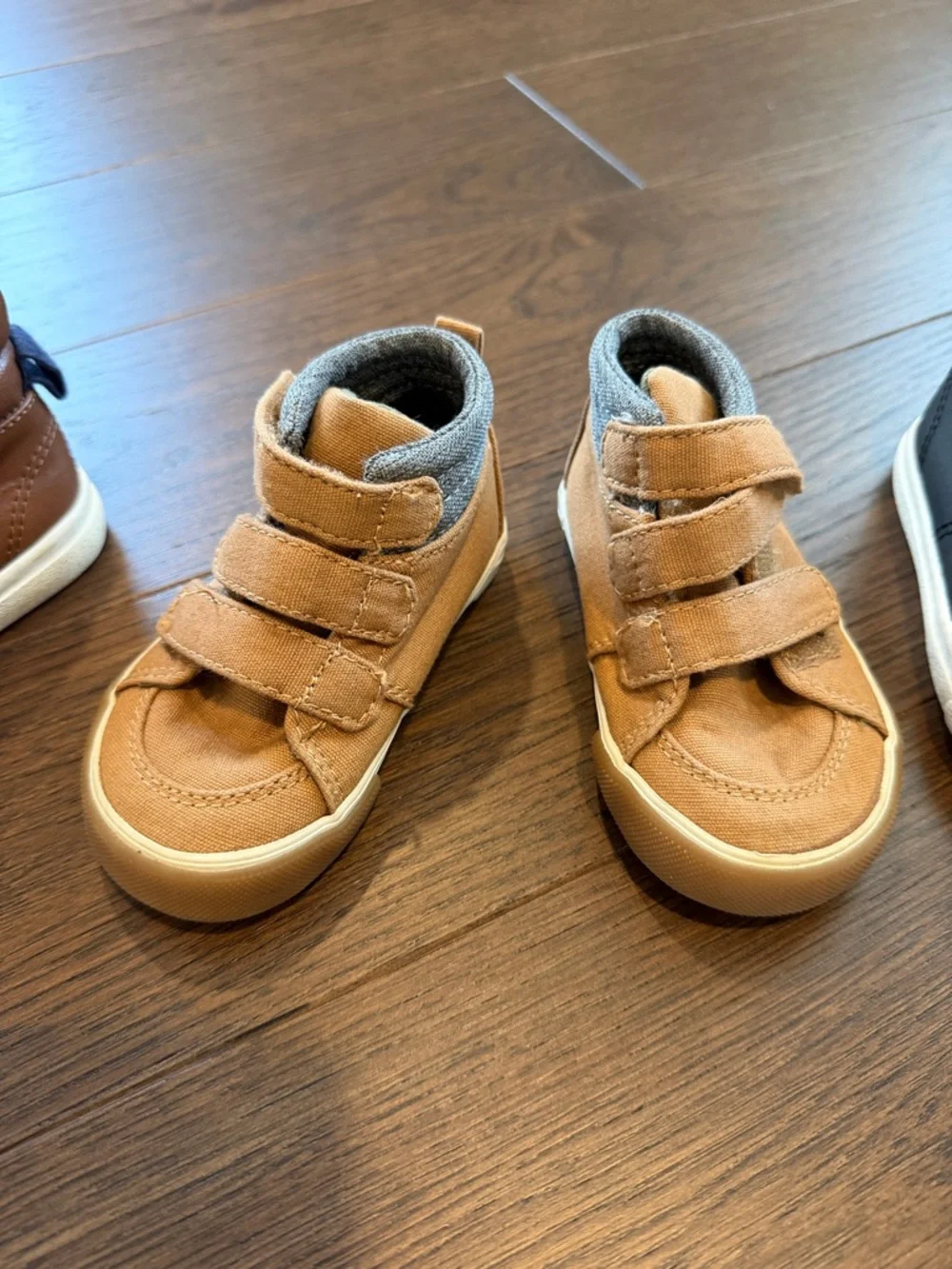 Cat & Jack/Old Navy Size 5 Set of 4 - C34-033